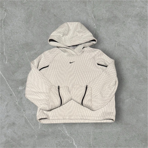 Nike Tops - Nike Women’s Hoodie
